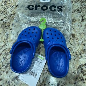 BRAND NEW toddler size 6 CROCS